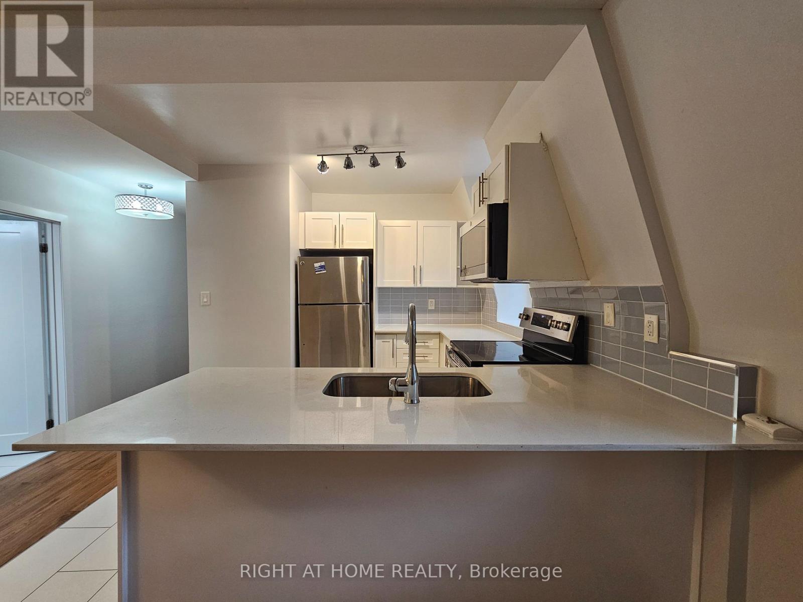 301 - 505 Church Street, Toronto, Ontario  M4Y 1H2 - Photo 9 - C13028202