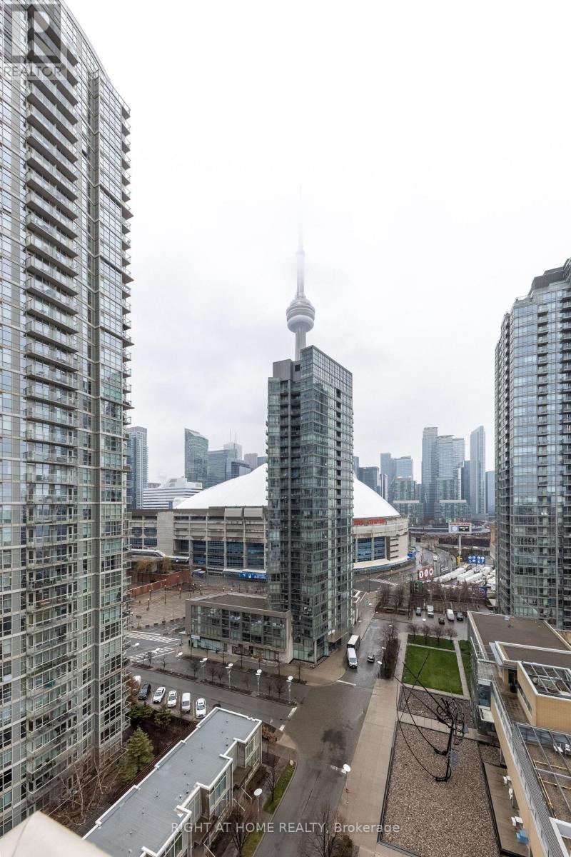 35 - 35 Mariner Terrace, Toronto, Ontario  M5V 3V9 - Photo 14 - C13028282