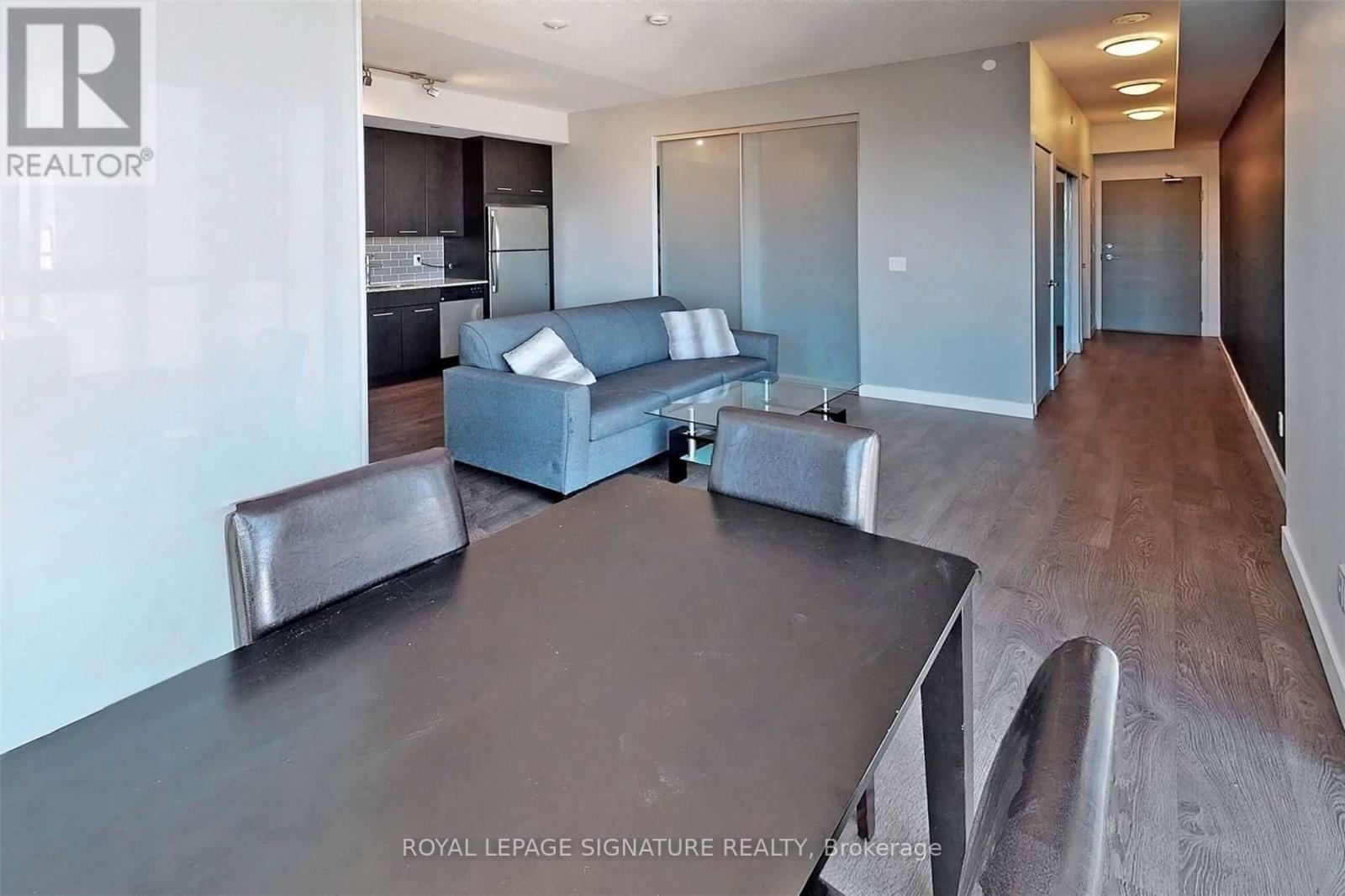 807 - 2055 Danforth Avenue, Toronto, Ontario  M4C 1J8 - Photo 2 - E13028190