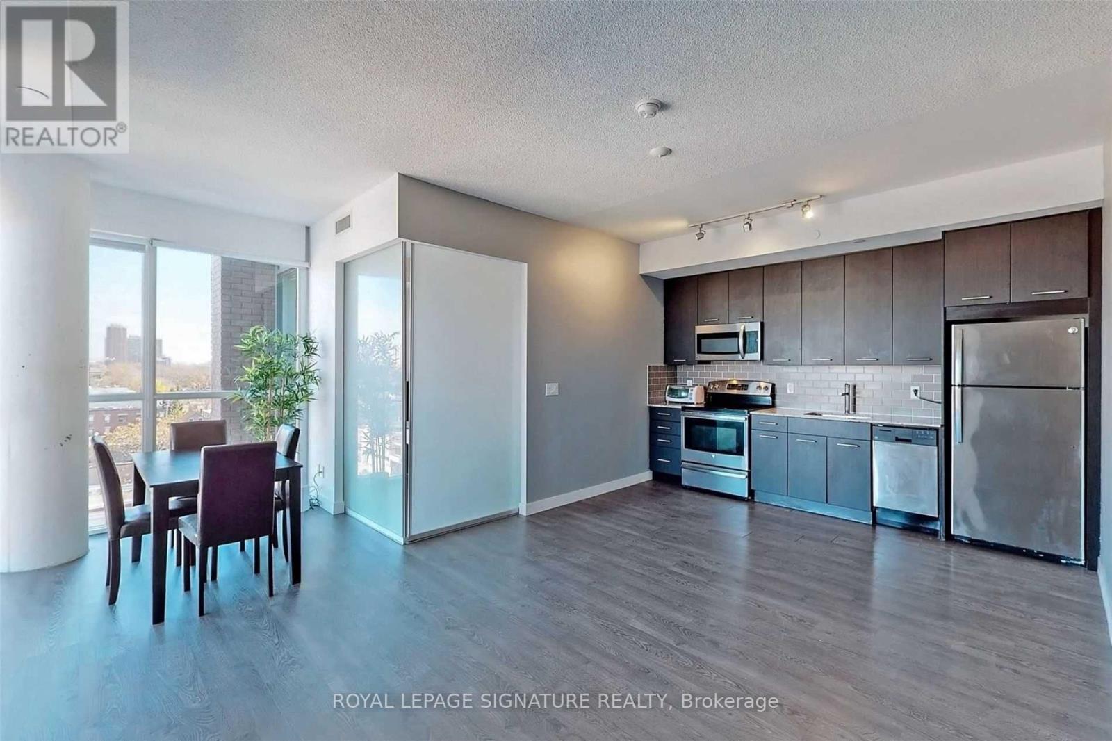 807 - 2055 Danforth Avenue, Toronto, Ontario  M4C 1J8 - Photo 5 - E13028190