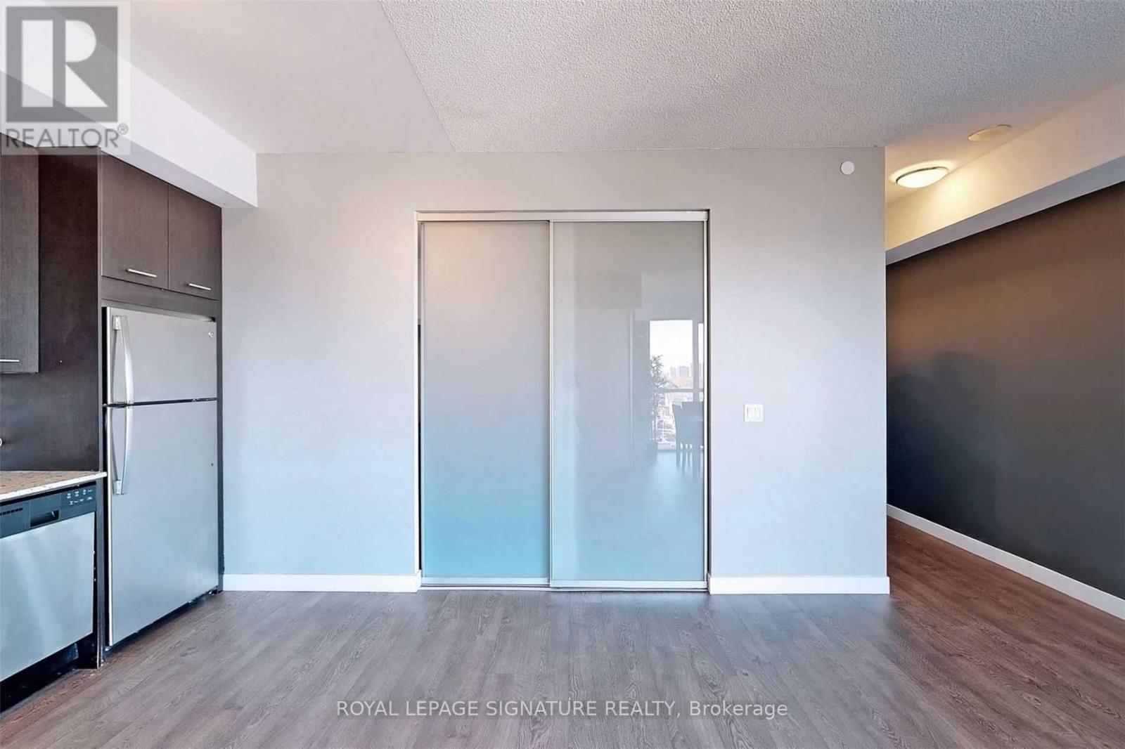 807 - 2055 Danforth Avenue, Toronto, Ontario  M4C 1J8 - Photo 7 - E13028190