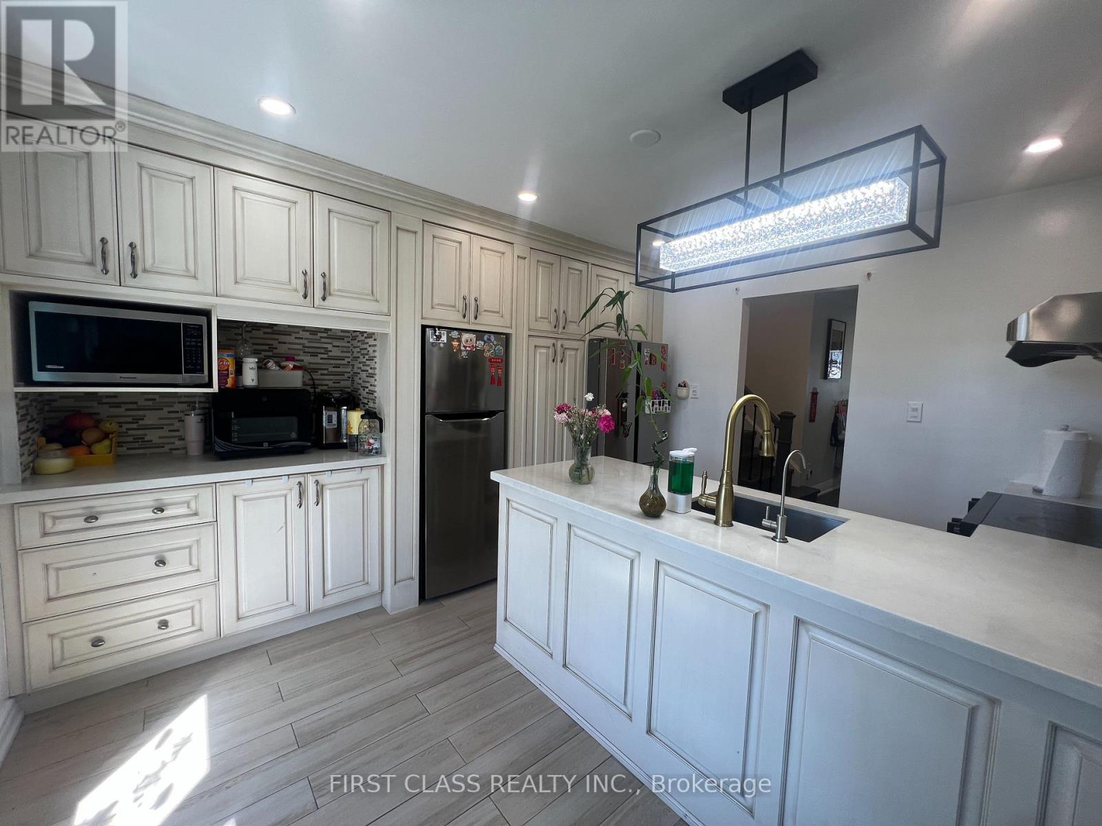 221 Chartland Boulevard, Toronto, Ontario  M1S 2S4 - Photo 13 - E13028224