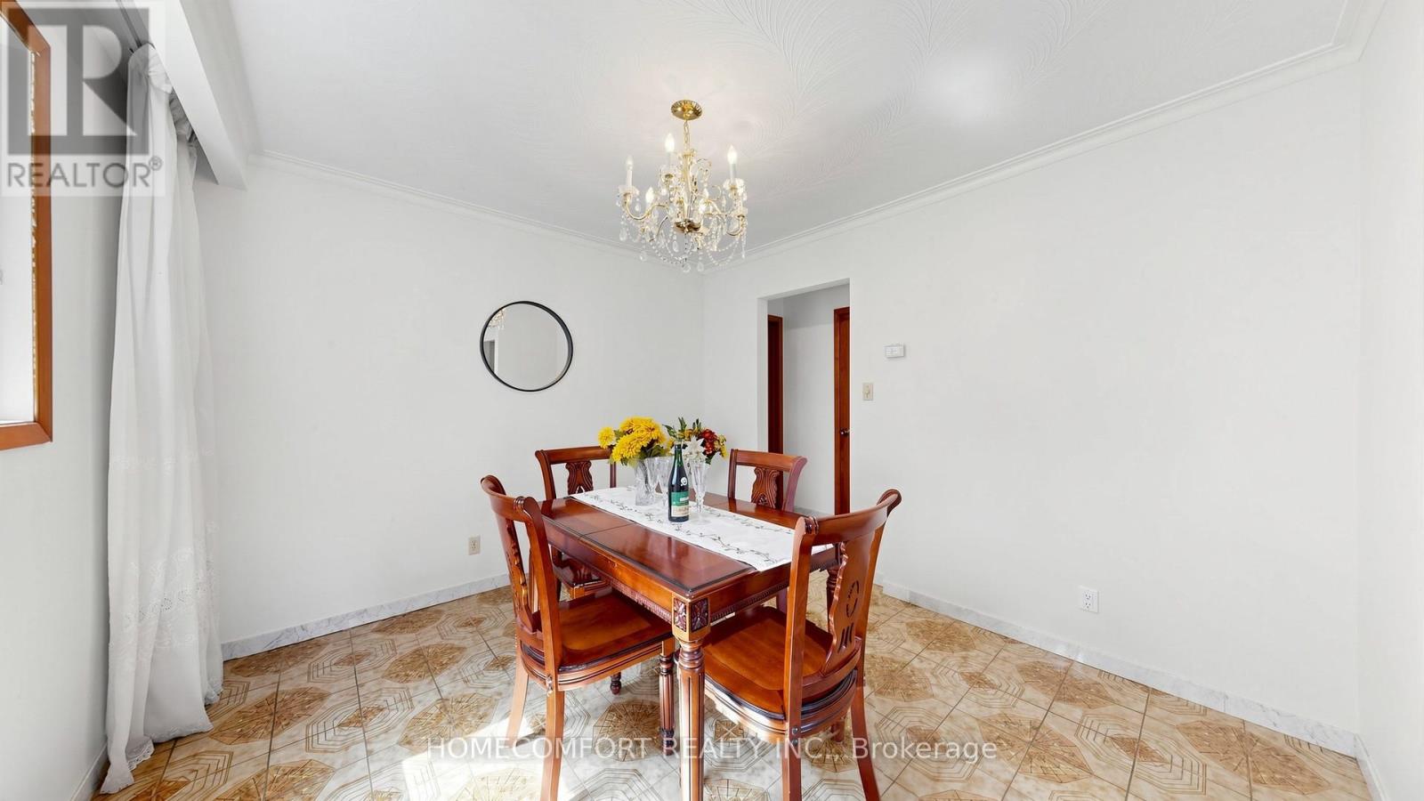 76 Barrington Avenue, Toronto, Ontario  M4C 4Z1 - Photo 13 - E13028244