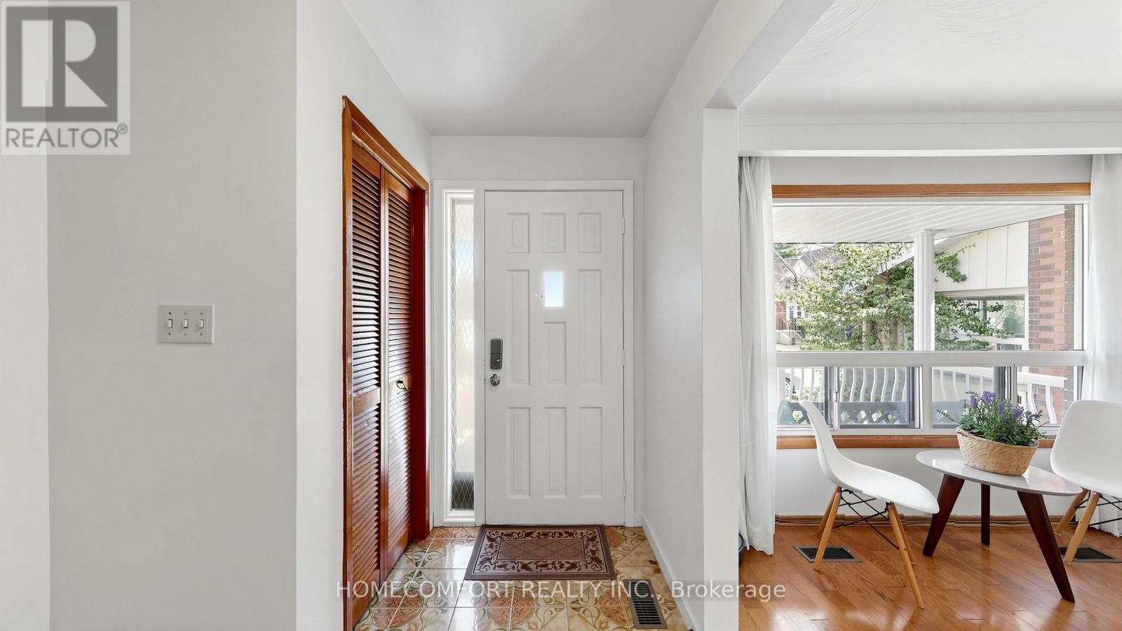 76 Barrington Avenue, Toronto, Ontario  M4C 4Z1 - Photo 18 - E13028244