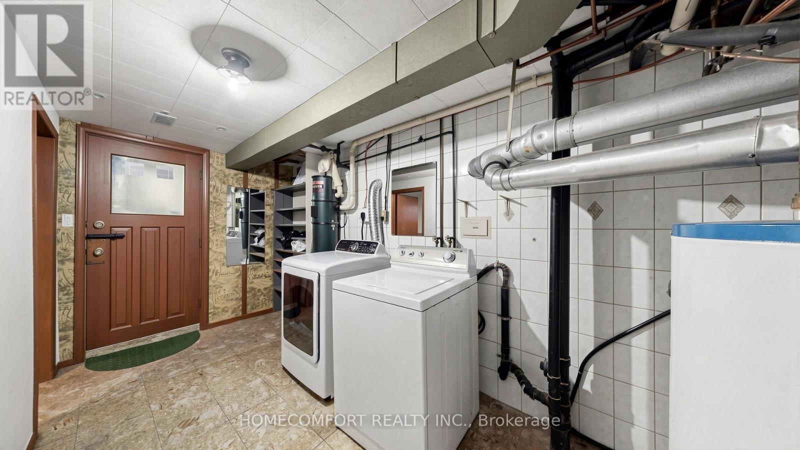 76 Barrington Avenue, Toronto, Ontario  M4C 4Z1 - Photo 42 - E13028244