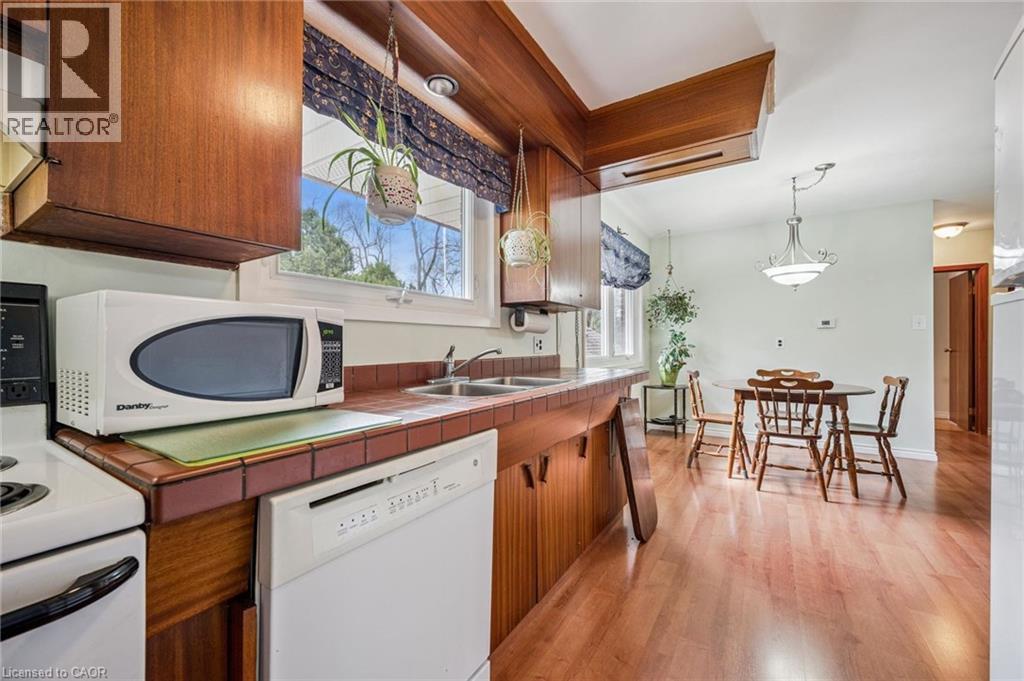 106 Ruskview Road, Kitchener, Ontario  N2M 4S3 - Photo 13 - 40822309