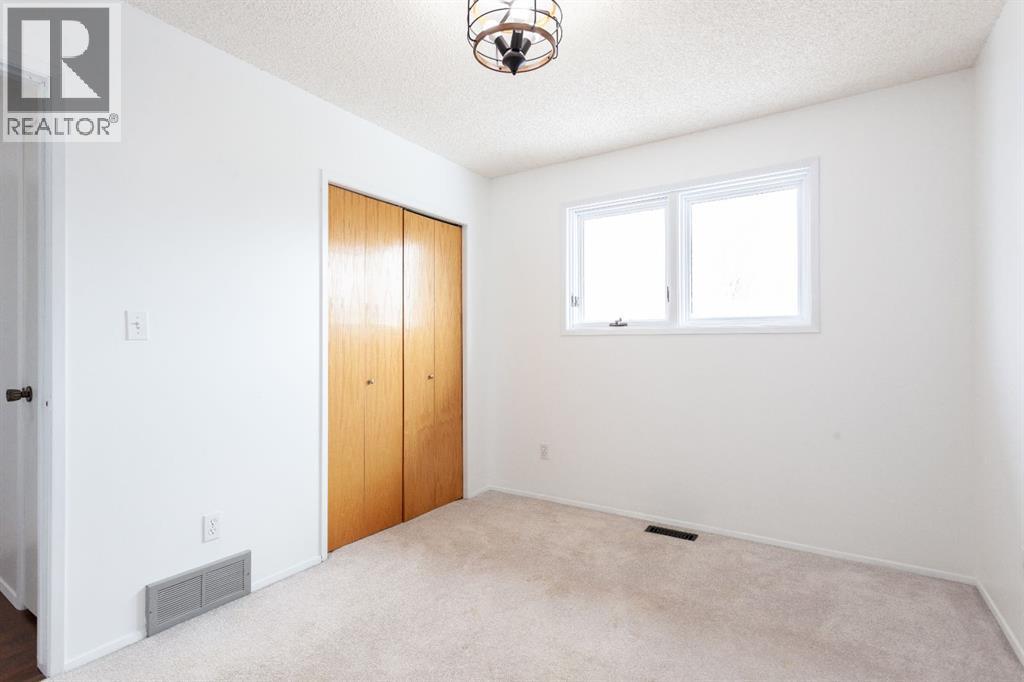 118 Shaw Crescent Se, Medicine Hat, Alberta  T1B 3Y5 - Photo 18 - A2302838