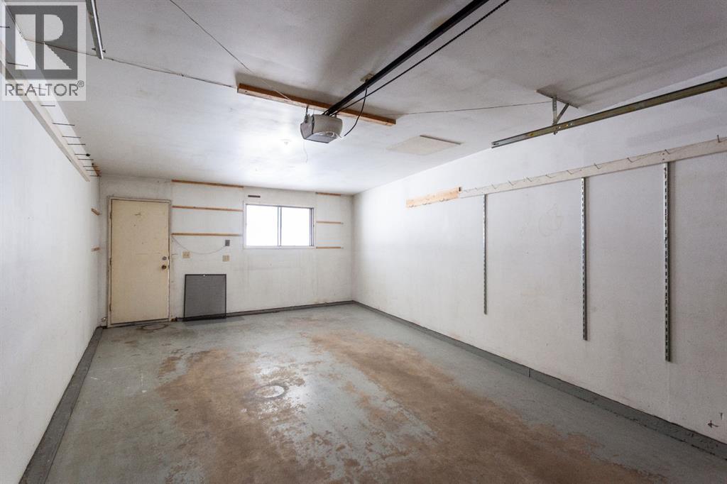 118 Shaw Crescent Se, Medicine Hat, Alberta  T1B 3Y5 - Photo 32 - A2302838