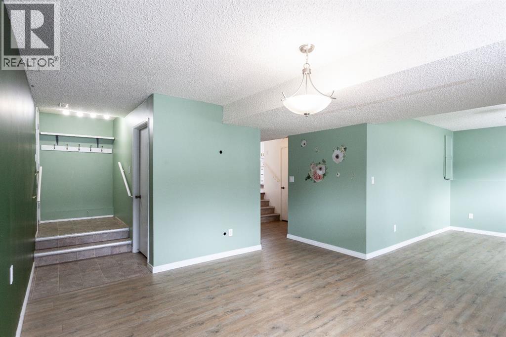 118 Shaw Crescent Se, Medicine Hat, Alberta  T1B 3Y5 - Photo 28 - A2302838