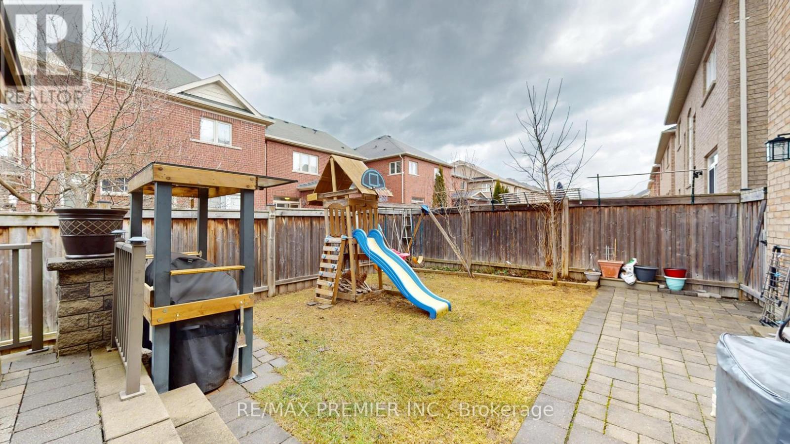 48 Heron Hollow Avenue, Richmond Hill, Ontario  L4E 0G9 - Photo 20 - N13028222