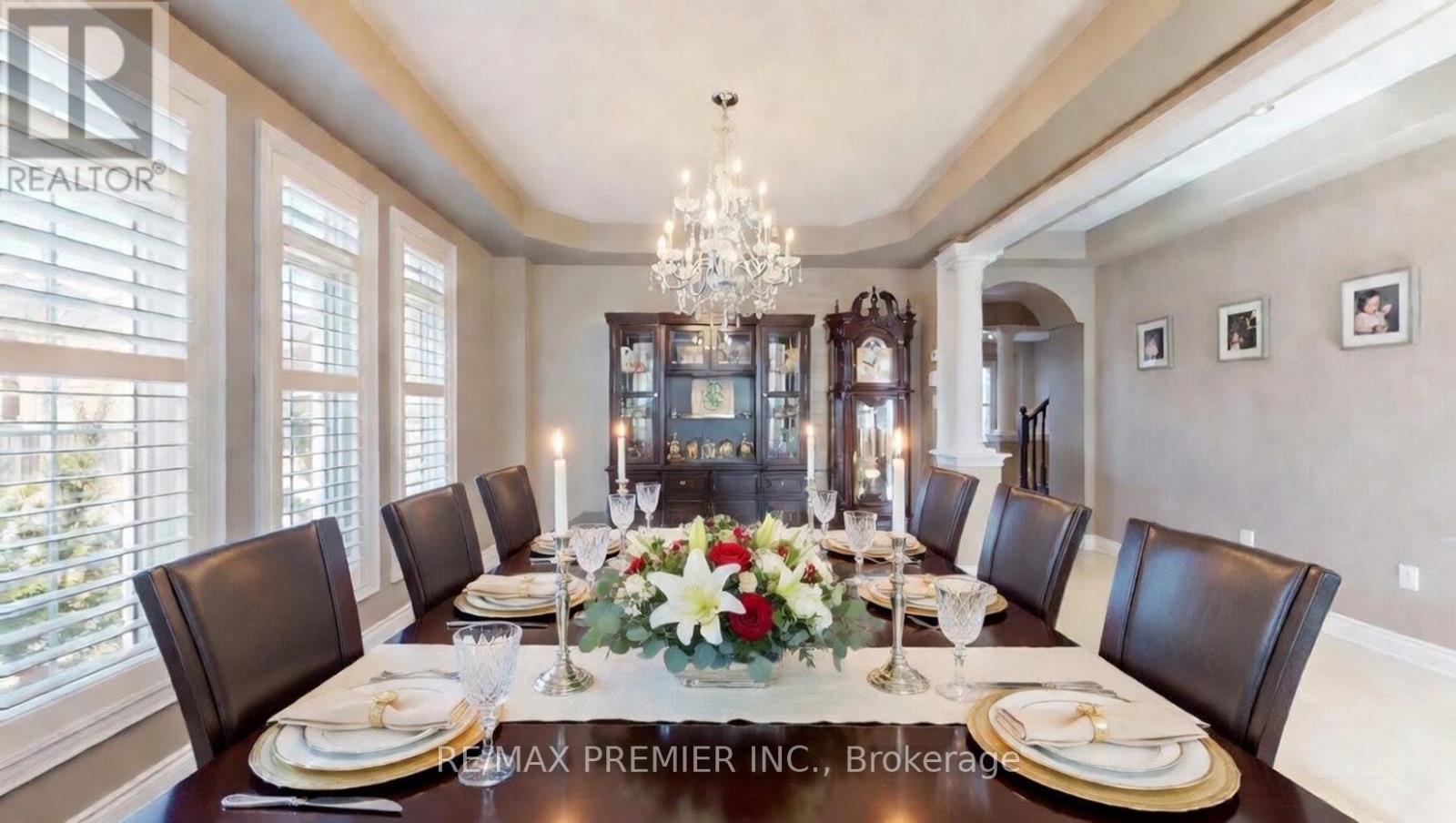 48 Heron Hollow Avenue, Richmond Hill, Ontario  L4E 0G9 - Photo 4 - N13028222