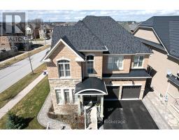 48 HERON HOLLOW AVENUE, Richmond Hill, Ontario