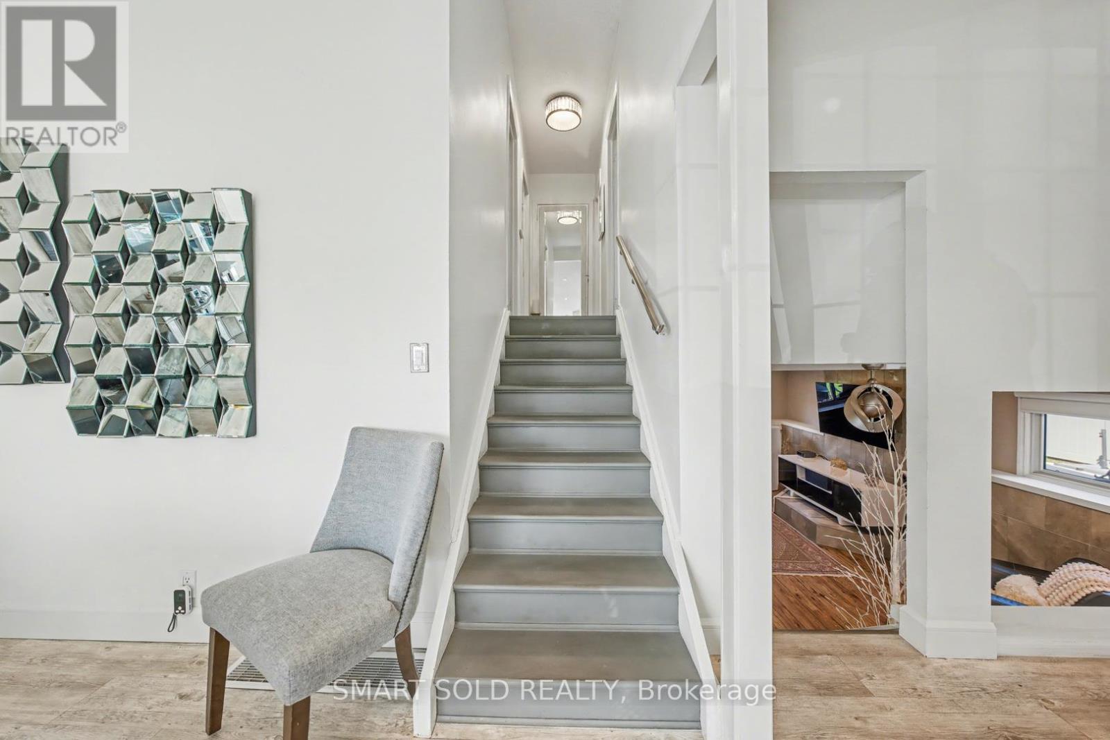 210 Parkview Drive, Innisfil, Ontario  L0L 1K0 - Photo 18 - N13028236