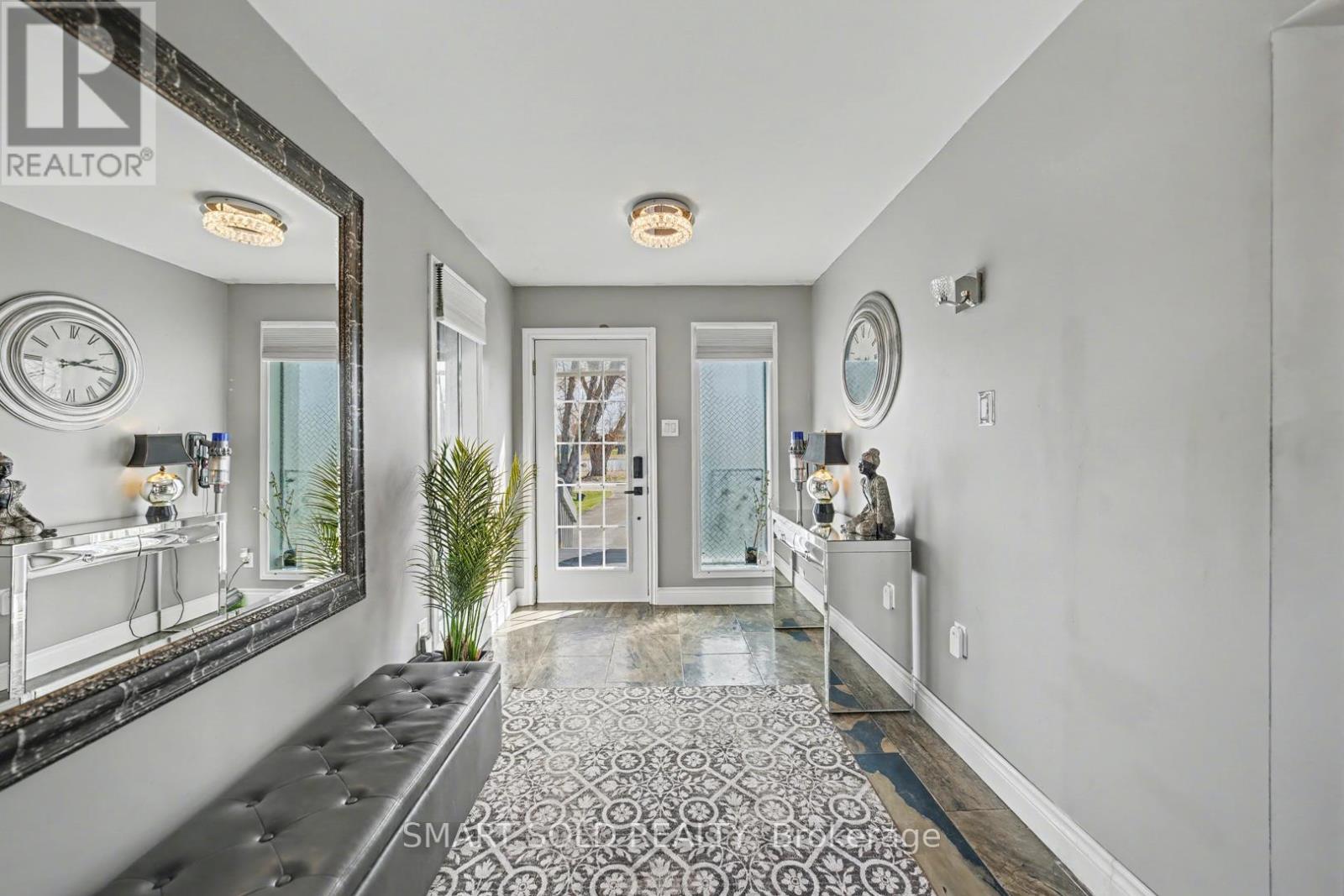 210 Parkview Drive, Innisfil, Ontario  L0L 1K0 - Photo 6 - N13028236