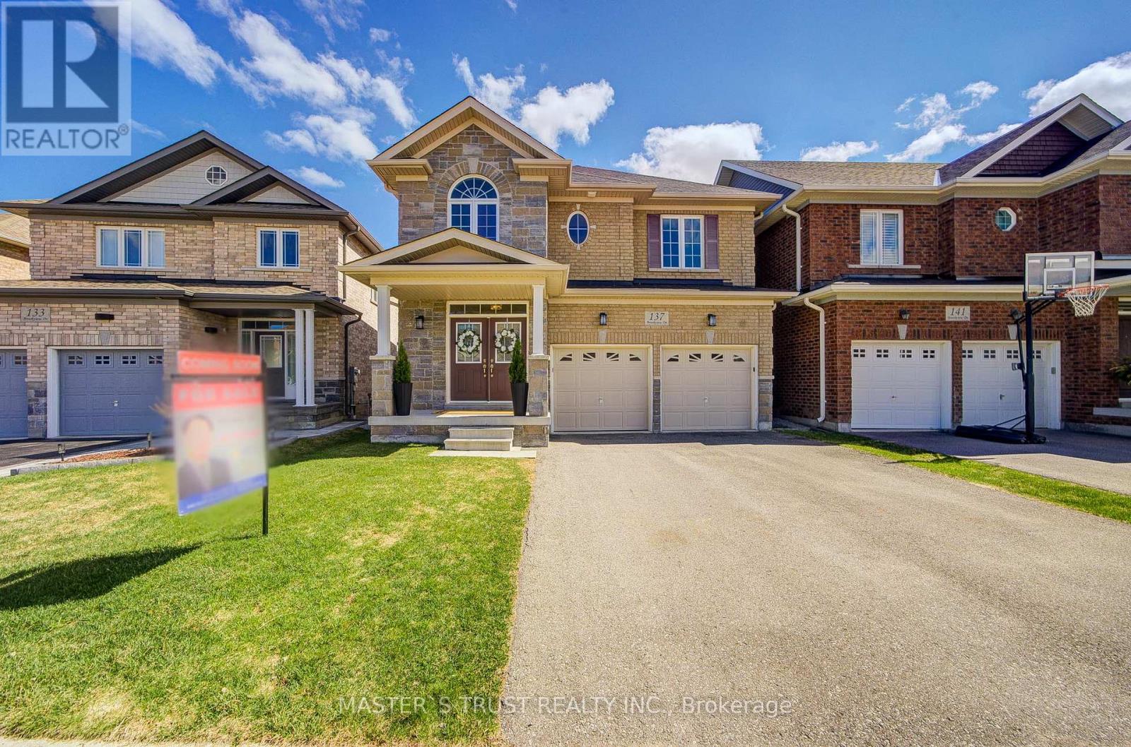 137 BROOKVIEW DRIVE, bradford west gwillimbury (bradford), Ontario