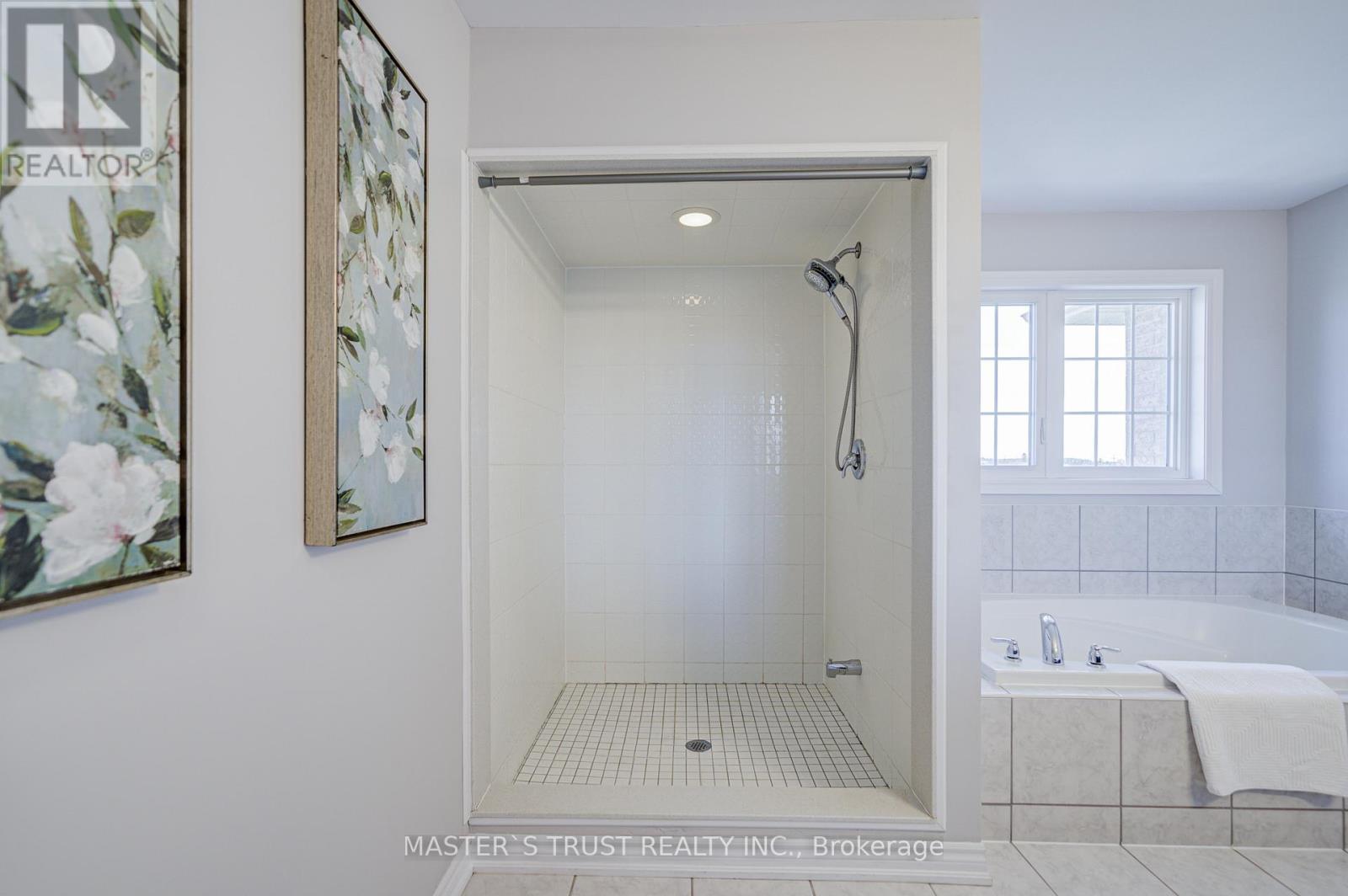 137 Brookview Drive, Bradford West Gwillimbury, Ontario  L3Z 0R9 - Photo 17 - N13028260