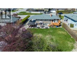 707 Glenburn Street, Kelowna, British Columbia  V1Y 4G4 - Photo 4 - 10384321