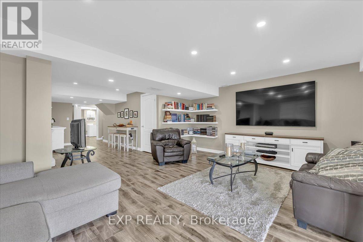 21 Paula Court, Orangeville, Ontario  L9W 5V1 - Photo 44 - W13028232