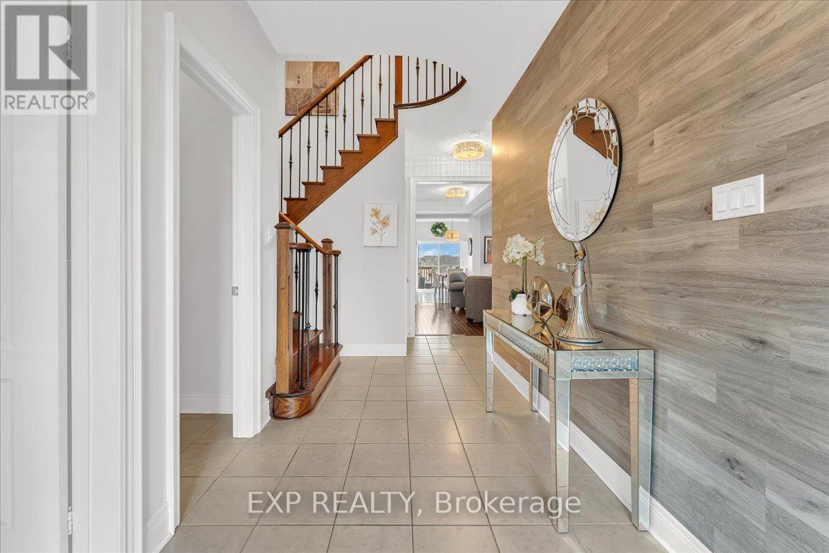 21 Paula Court, Orangeville, Ontario  L9W 5V1 - Photo 5 - W13028232