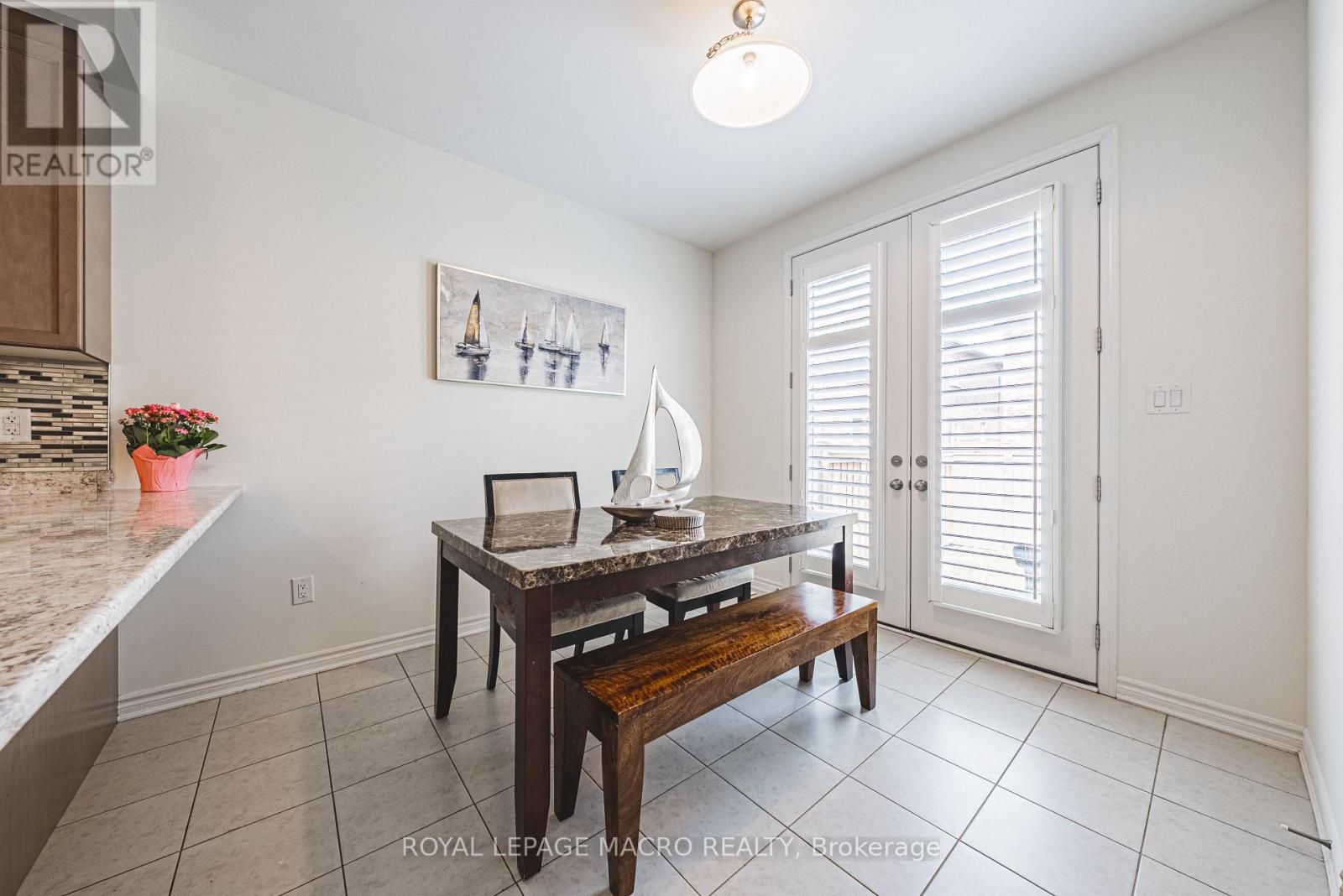 728 Kennedy Circle W, Milton (Cb Cobban), Ontario  L9E 1R9 - Photo 15 - W13028240