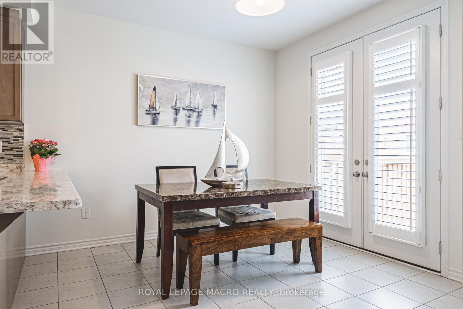 728 Kennedy Circle W, Milton (Cb Cobban), Ontario  L9E 1R9 - Photo 17 - W13028240