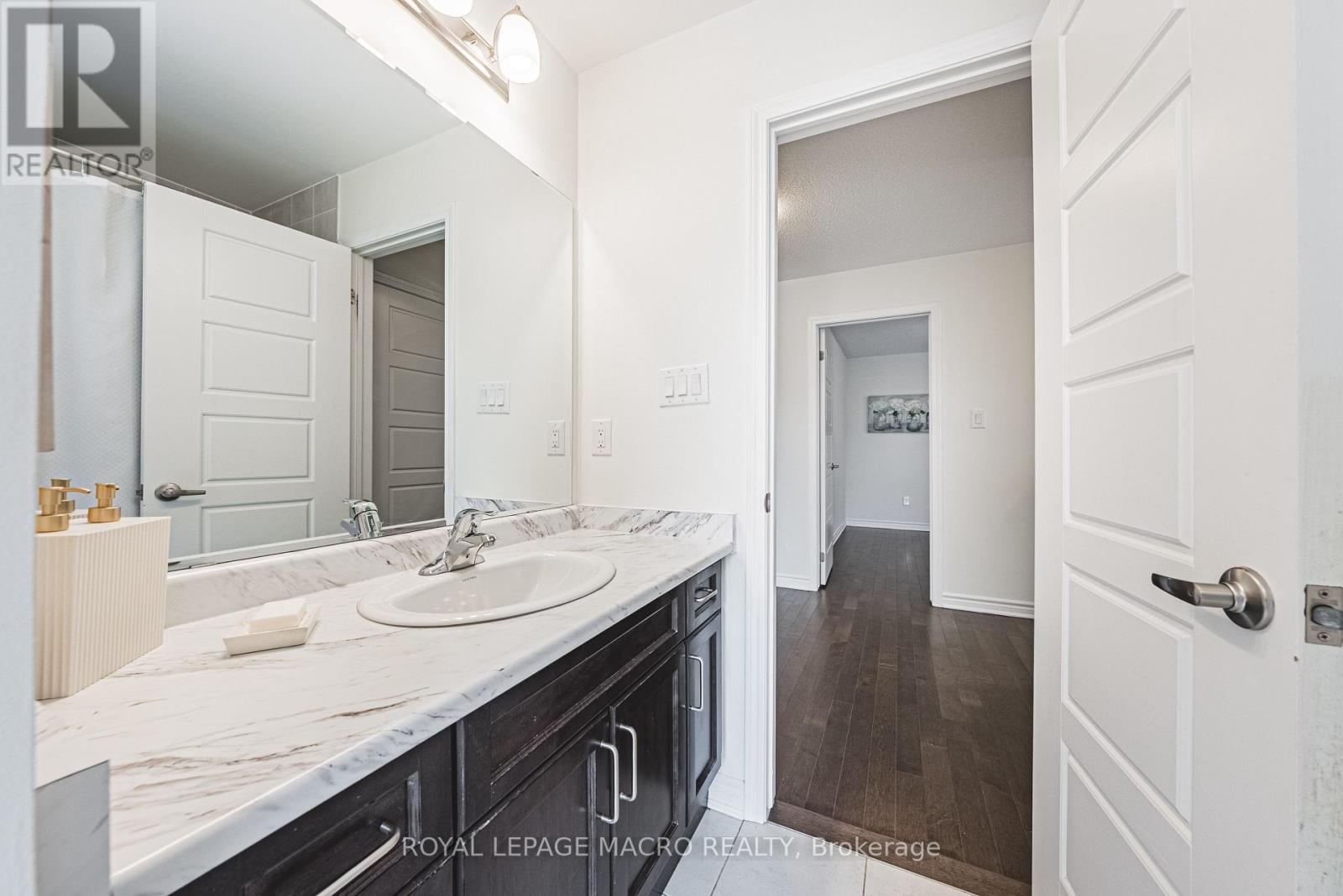 728 Kennedy Circle W, Milton (Cb Cobban), Ontario  L9E 1R9 - Photo 26 - W13028240