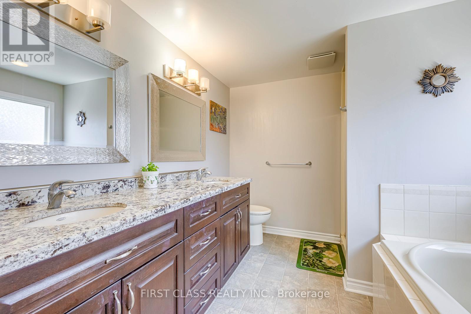 1386 Silversmith Drive, Oakville, Ontario  L6M 2X4 - Photo 29 - W13028250