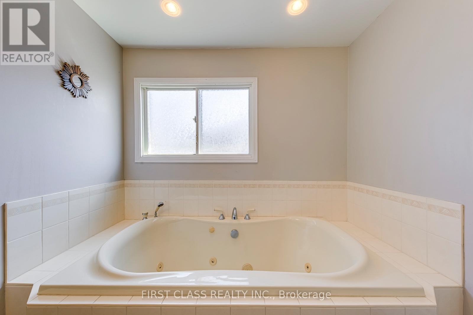 1386 Silversmith Drive, Oakville, Ontario  L6M 2X4 - Photo 30 - W13028250