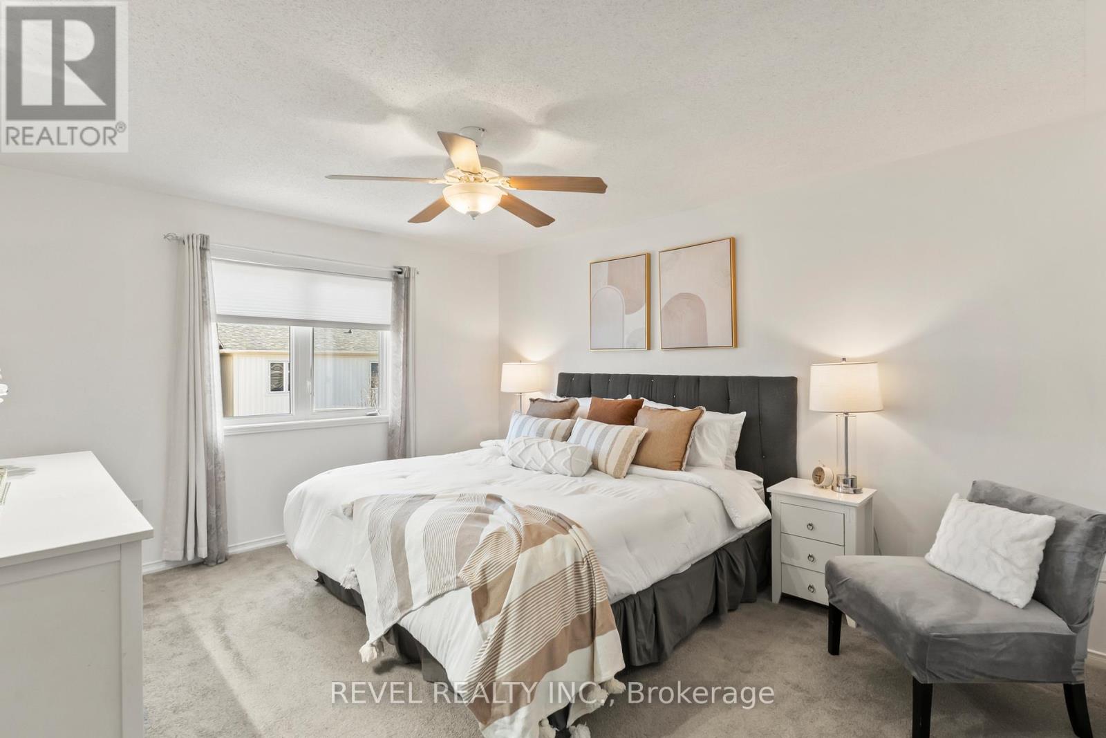 15 Donlevy Crescent, Whitby, Ontario  L1R 0B9 - Photo 19 - E13028226