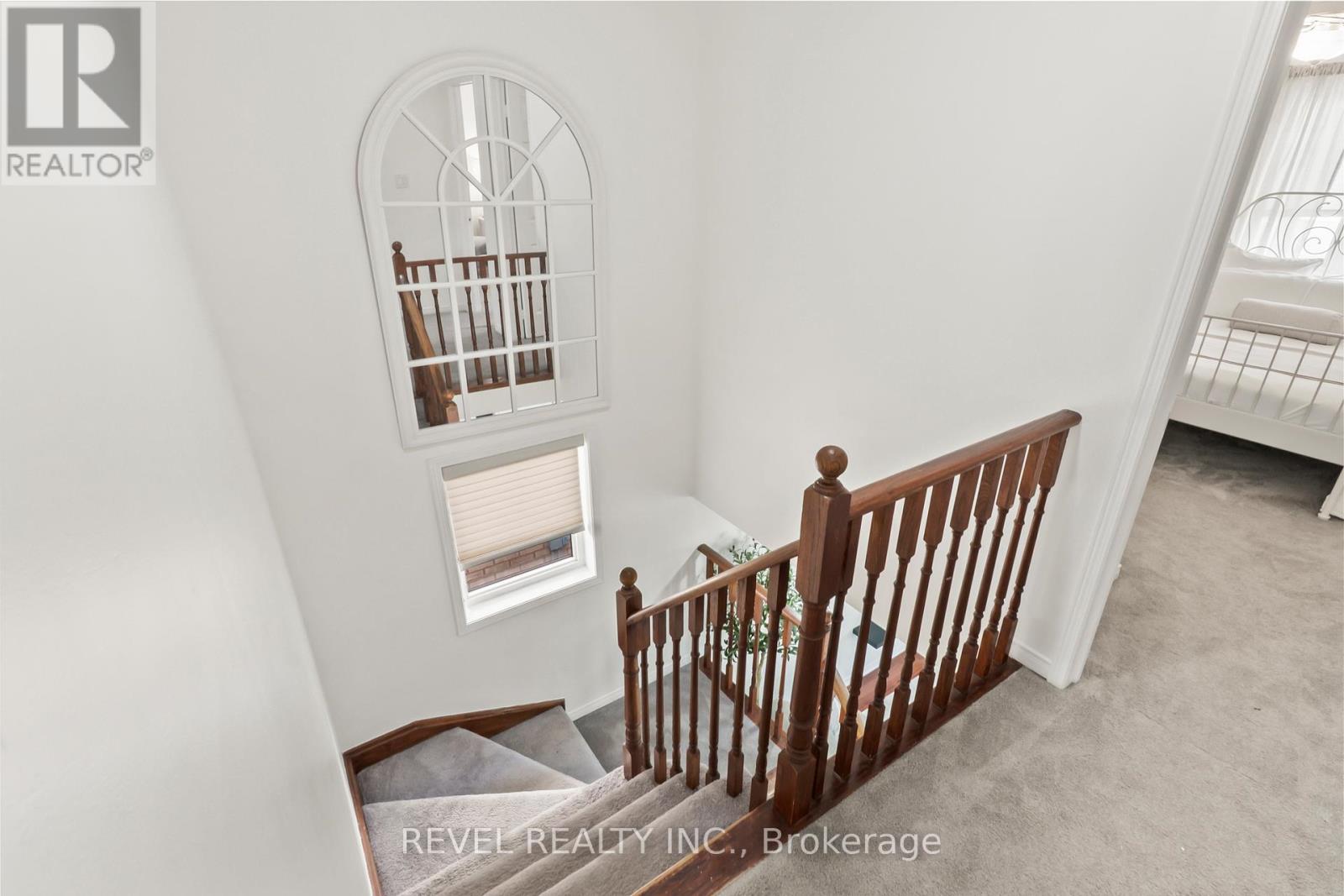 15 Donlevy Crescent, Whitby, Ontario  L1R 0B9 - Photo 18 - E13028226