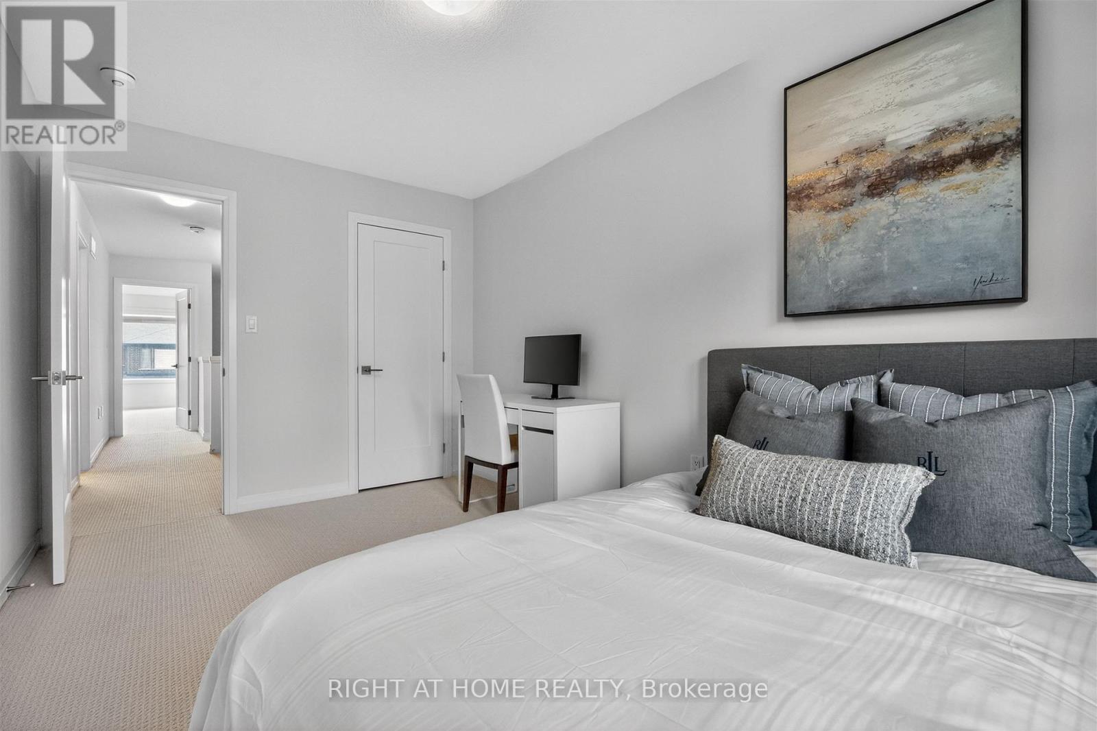 26 Greenwich Avenue, Hamilton, Ontario  L8J 0L5 - Photo 11 - X13028248