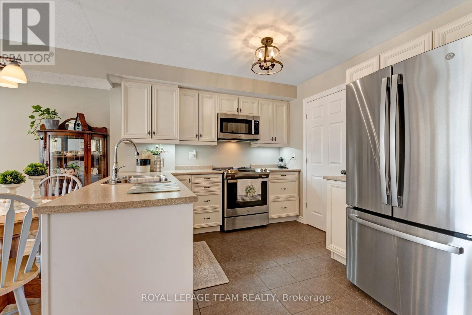 209 - 398 Van Buren Street, North Grenville, Ontario  K0G 1J0 - Photo 12 - X13028180