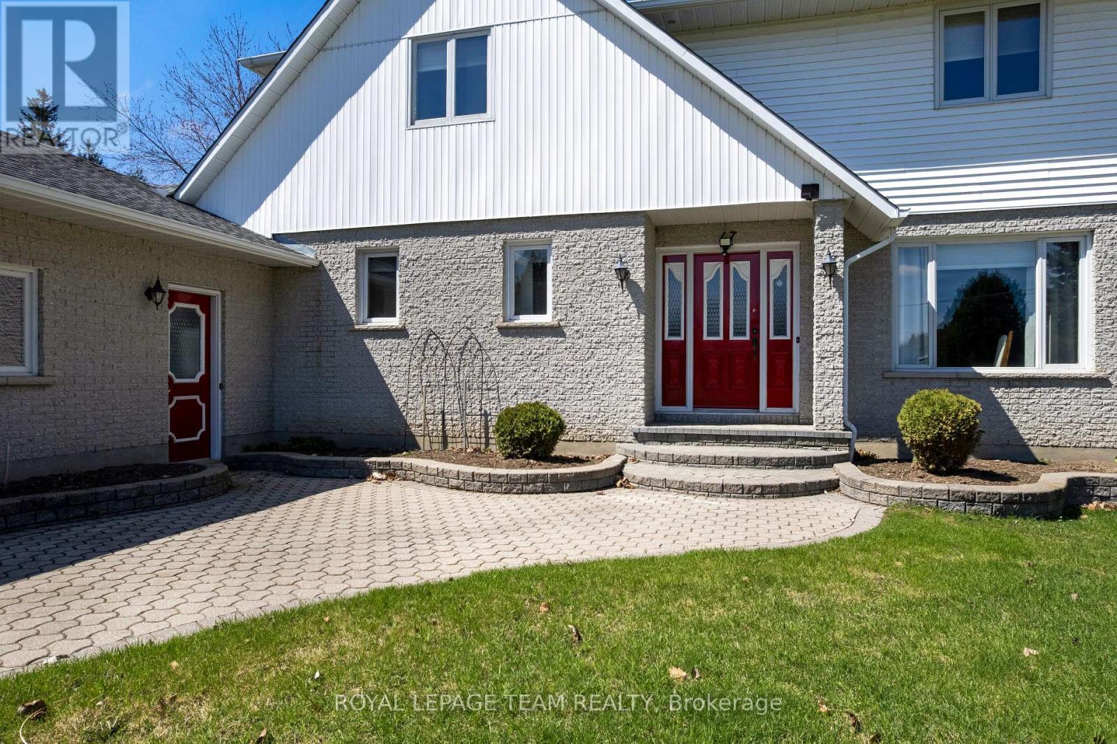 17 Maric Trail, North Grenville, Ontario  K0G 1J0 - Photo 4 - X13028186