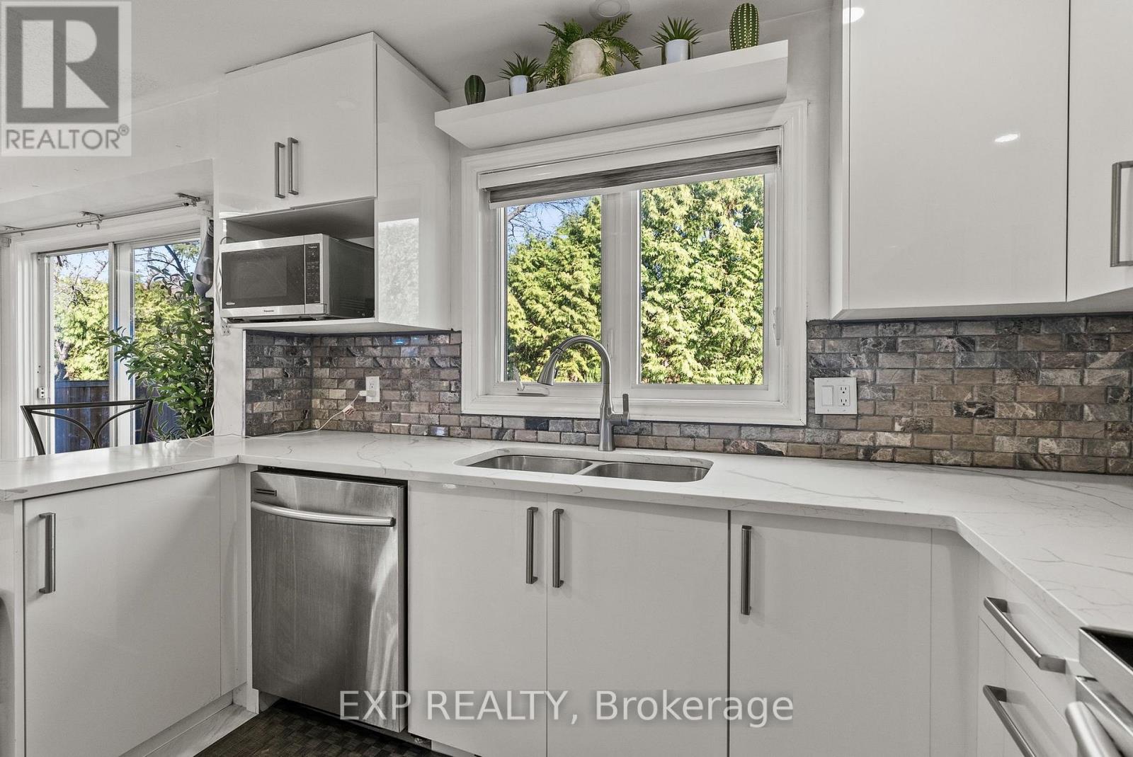 1582 Blohm Drive, Ottawa, Ontario  K1G 5K4 - Photo 12 - X13028246