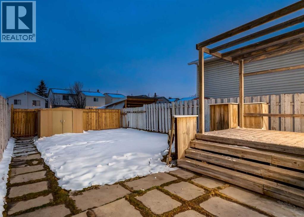 33 Martindale Court NE, Calgary, Alberta  T3J 2V8 - Photo 26 - A2301257