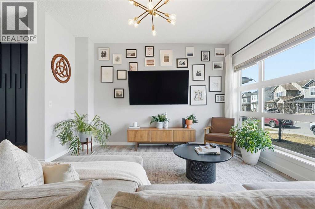 45 Copperpond Avenue SE, Calgary, Alberta  T2Z 5B3 - Photo 4 - A2301442