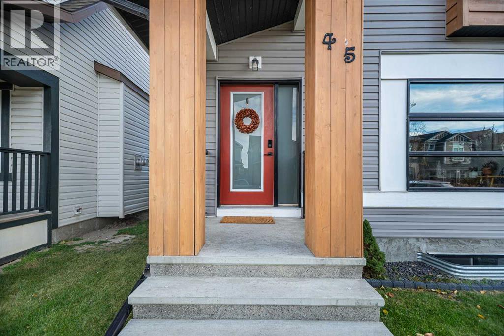 45 Copperpond Avenue SE, Calgary, Alberta  T2Z 5B3 - Photo 2 - A2301442