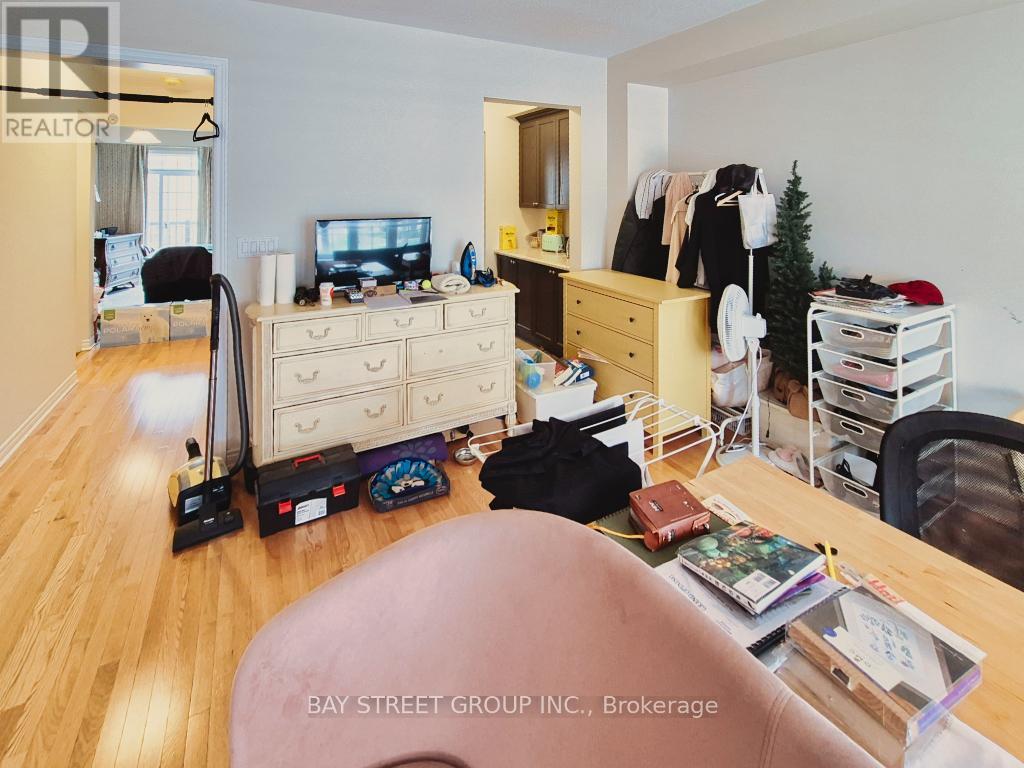 3038 George Savage Avenue, Oakville, Ontario  L6M 0Z1 - Photo 6 - W12830346