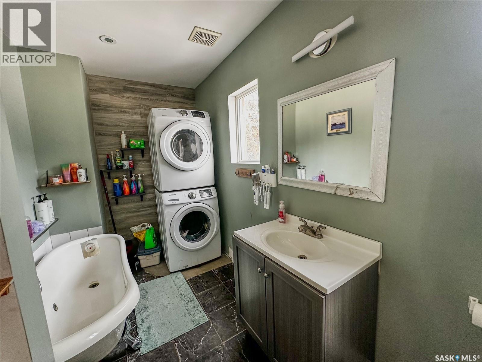 464 1st Avenue E, Melville, Saskatchewan  S0A 2P0 - Photo 16 - SK033621