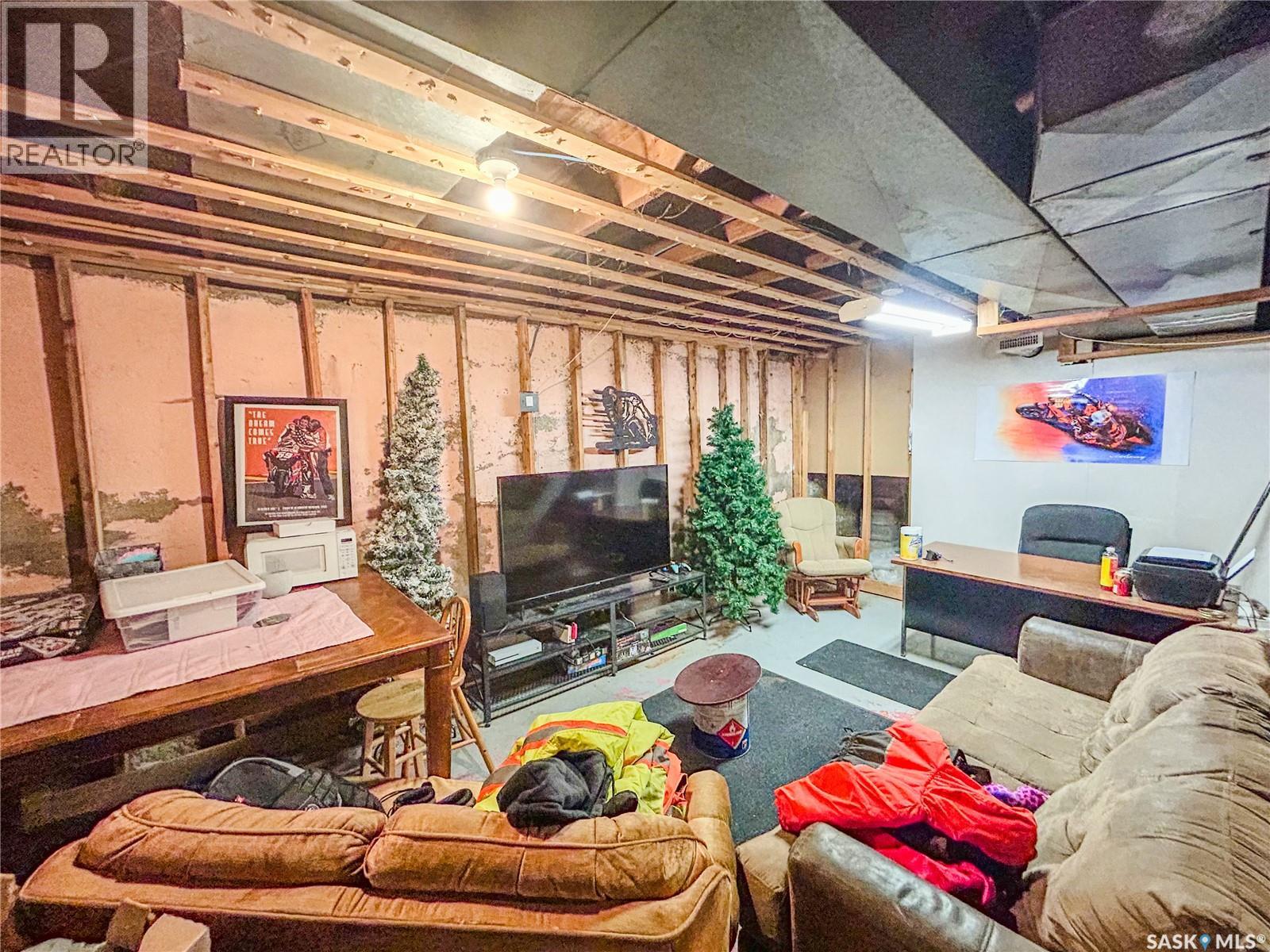 464 1st Avenue E, Melville, Saskatchewan  S0A 2P0 - Photo 31 - SK033621