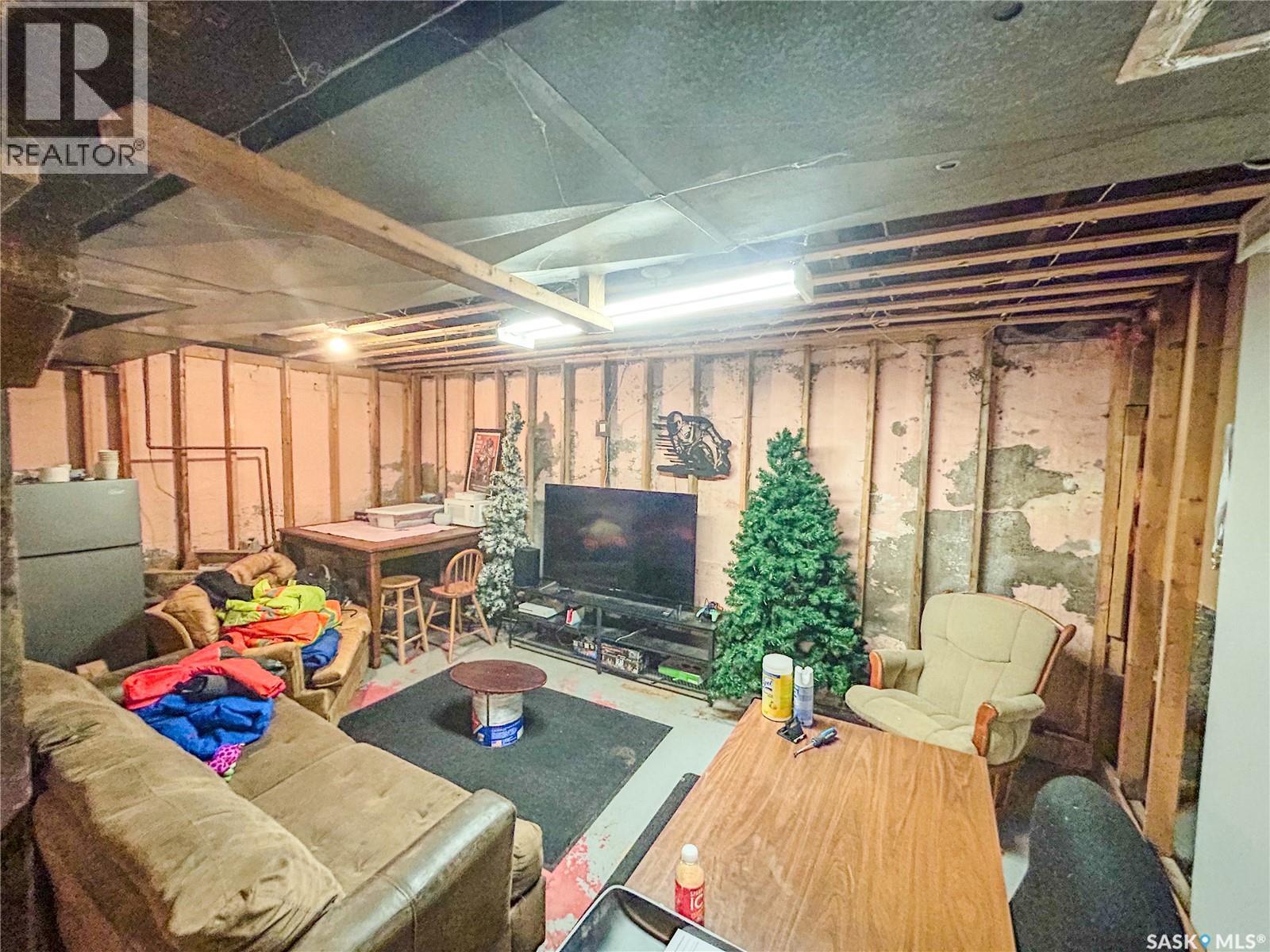 464 1st Avenue E, Melville, Saskatchewan  S0A 2P0 - Photo 32 - SK033621