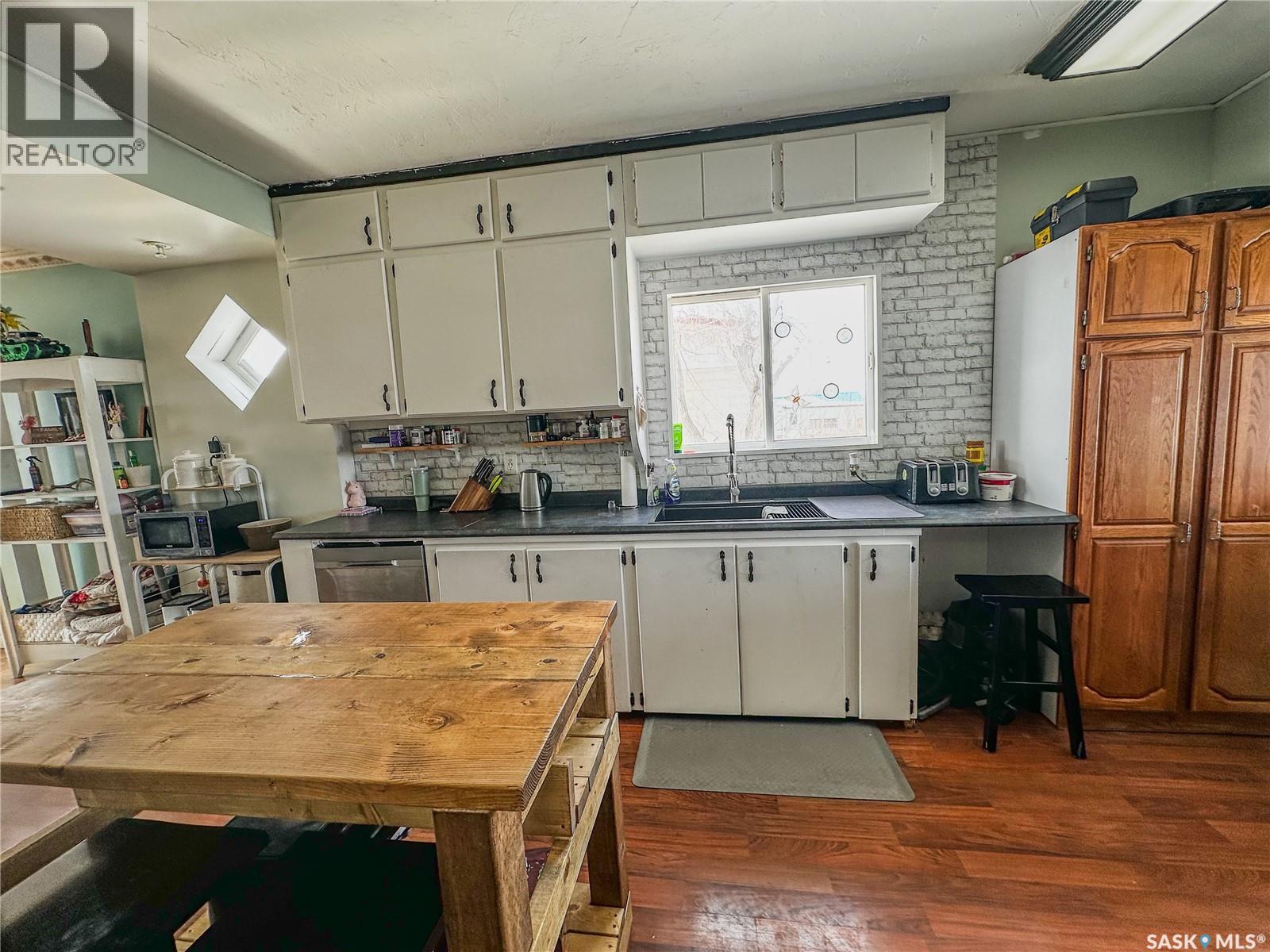 464 1st Avenue E, Melville, Saskatchewan  S0A 2P0 - Photo 5 - SK033621