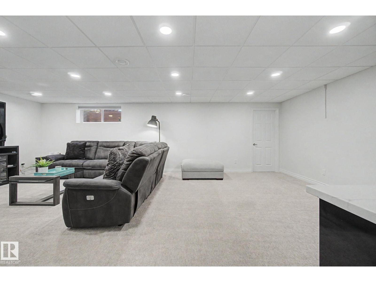 1850 Towne Centre Bv Nw, Edmonton, Alberta  T6R 3A2 - Photo 41 - E4483461