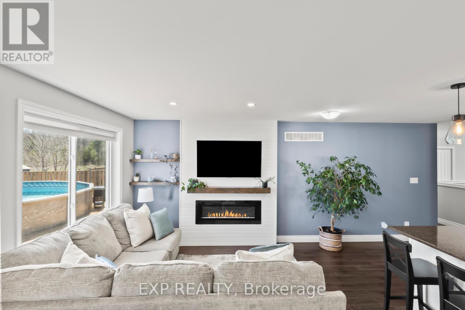 47 Birchmount Street, Quinte West, Ontario  K8V 0C6 - Photo 10 - X13028314