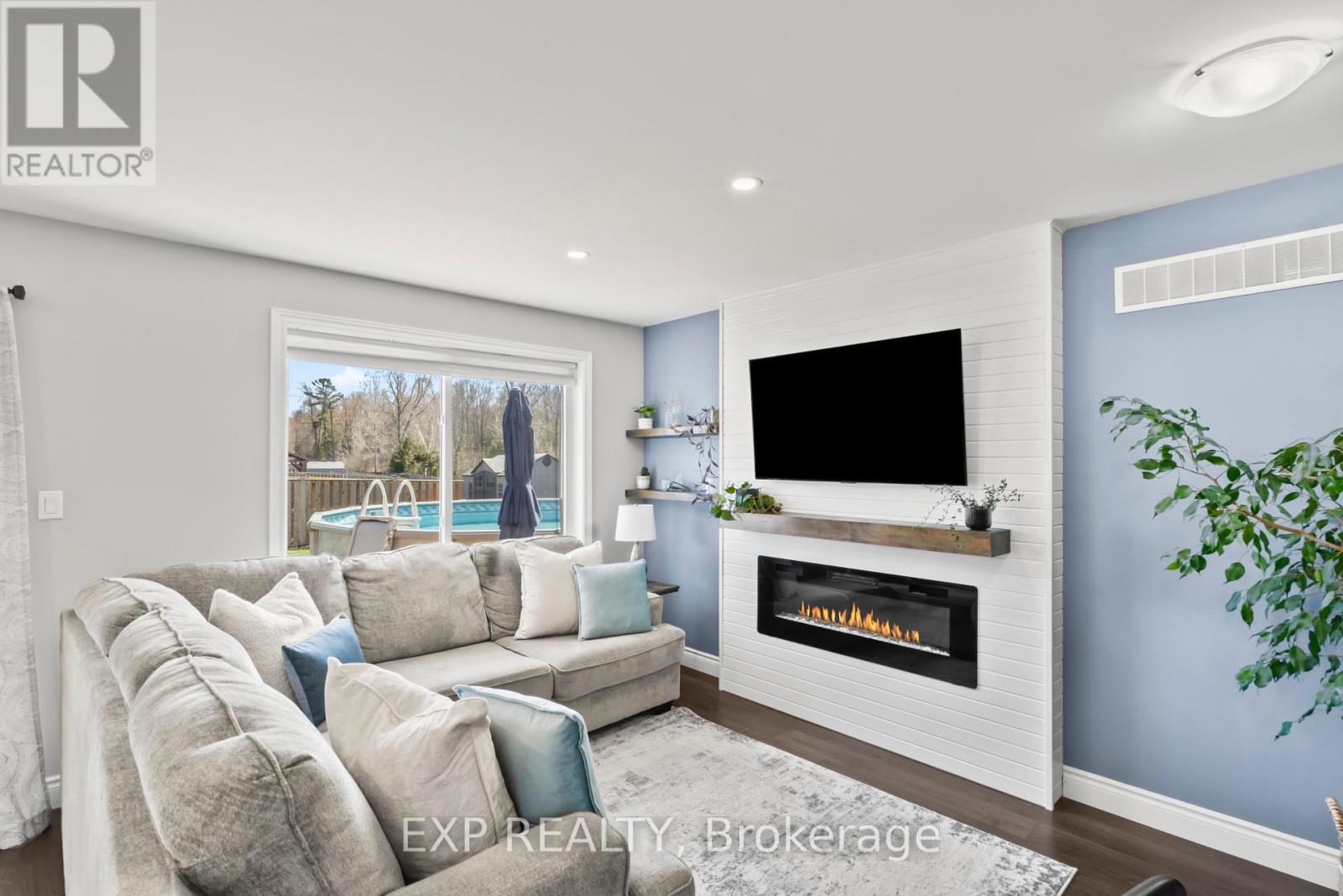 47 Birchmount Street, Quinte West, Ontario  K8V 0C6 - Photo 11 - X13028314