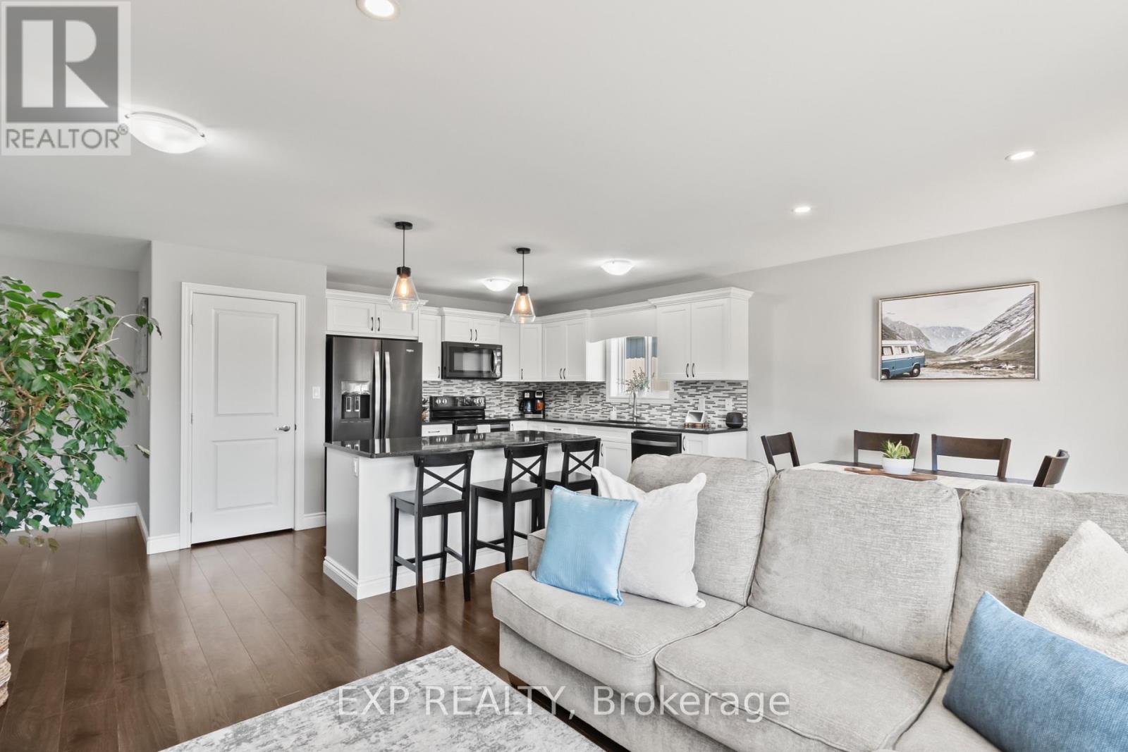 47 Birchmount Street, Quinte West, Ontario  K8V 0C6 - Photo 12 - X13028314