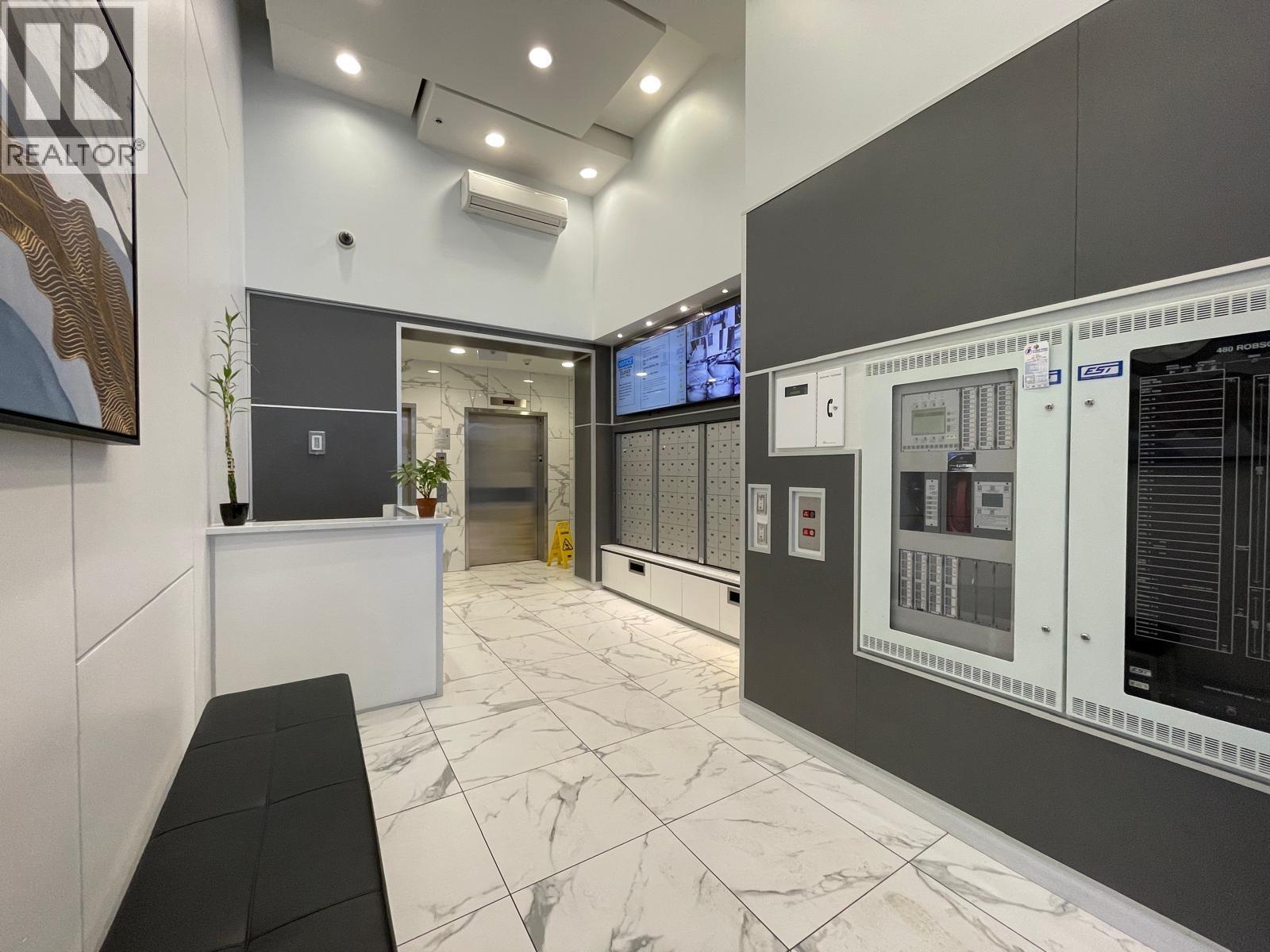 703 480 Robson Street, Vancouver, British Columbia  V6B 1S1 - Photo 3 - R3114138