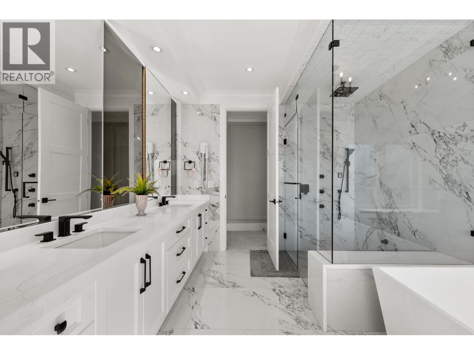 5720 Woodwards Road, Richmond, British Columbia  V7E 1H1 - Photo 25 - R3114454