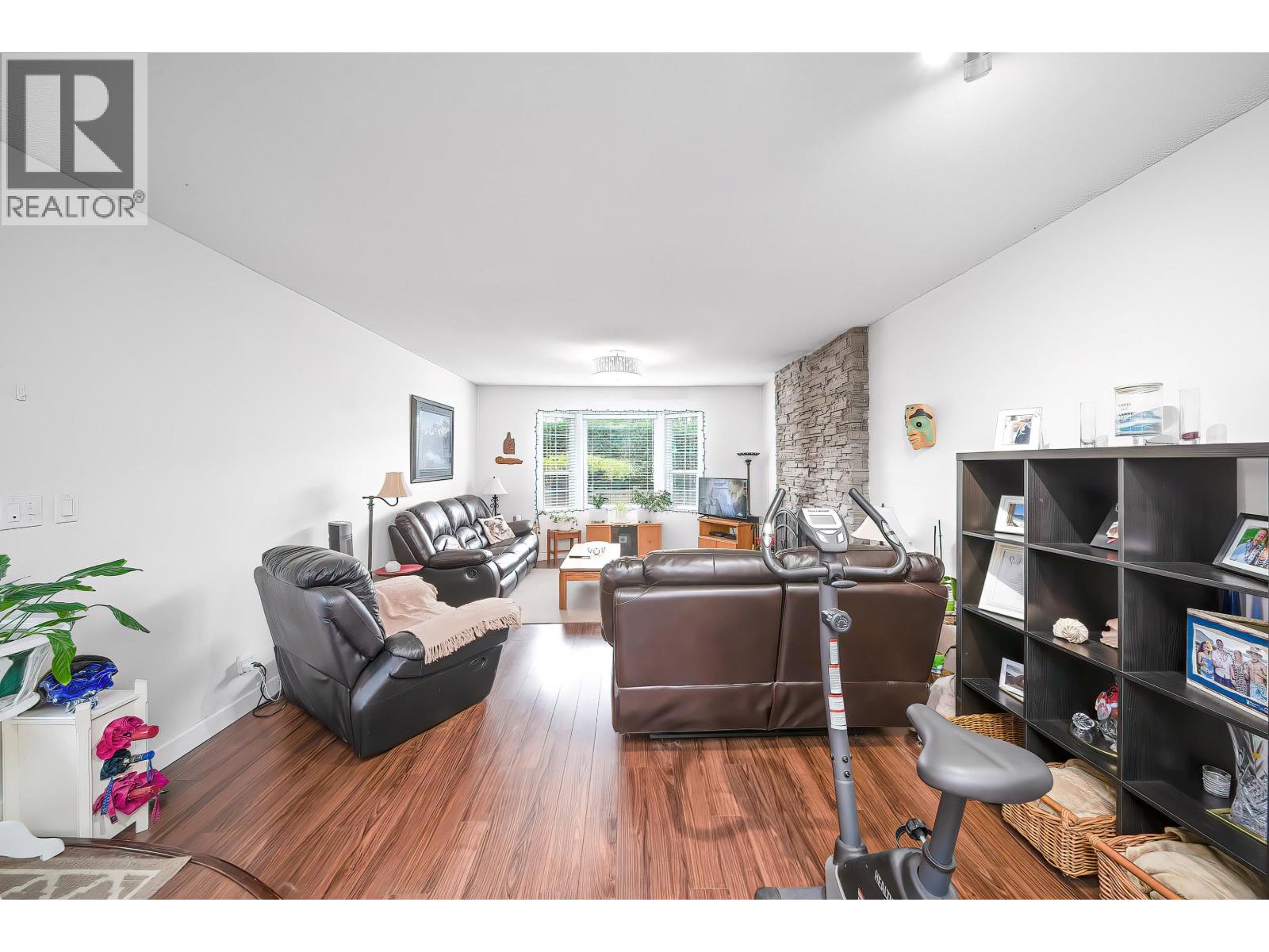 6241 Sheridan Road, Richmond, British Columbia  V7E 4W5 - Photo 8 - R3114425