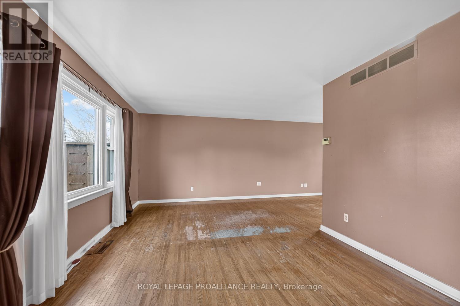 773 Royal Crescent, Prescott, Ontario  K0E 1T0 - Photo 4 - X13028308